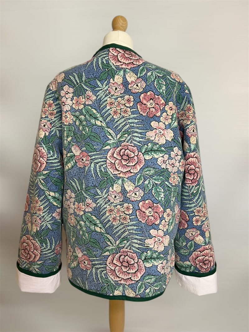 Veste réversible fleurie broderie XXL Naray – Image 3